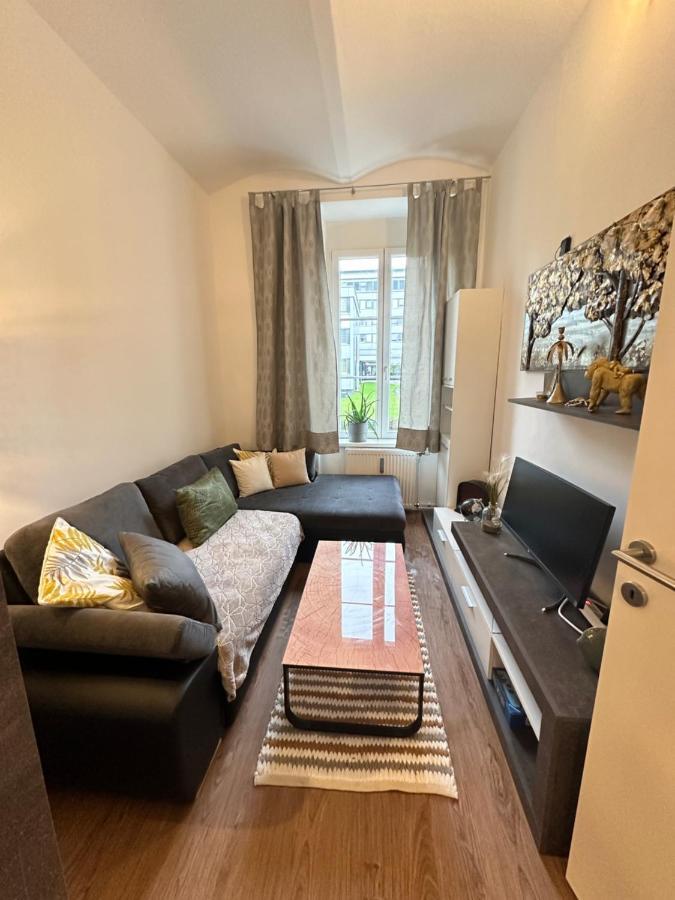 Ferienwohnung Marion Klagenfurt Zentrumsnaehe クラーゲンフルト エクステリア 写真